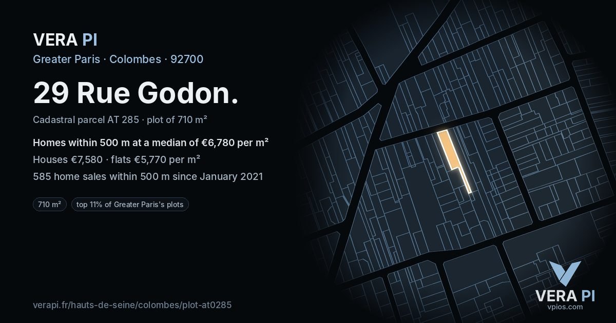 29 Rue Godon, Colombes at night – the plot lit, the parcels around coloured by the prices near them
