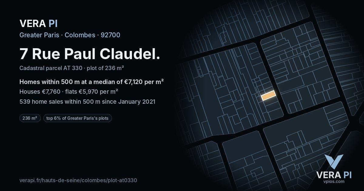 7 Rue Paul Claudel, Colombes at night – the plot lit, the parcels around coloured by the prices near them