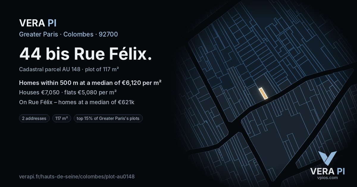 44 bis Rue Félix, Colombes at night – the plot lit, the parcels around coloured by the prices near them