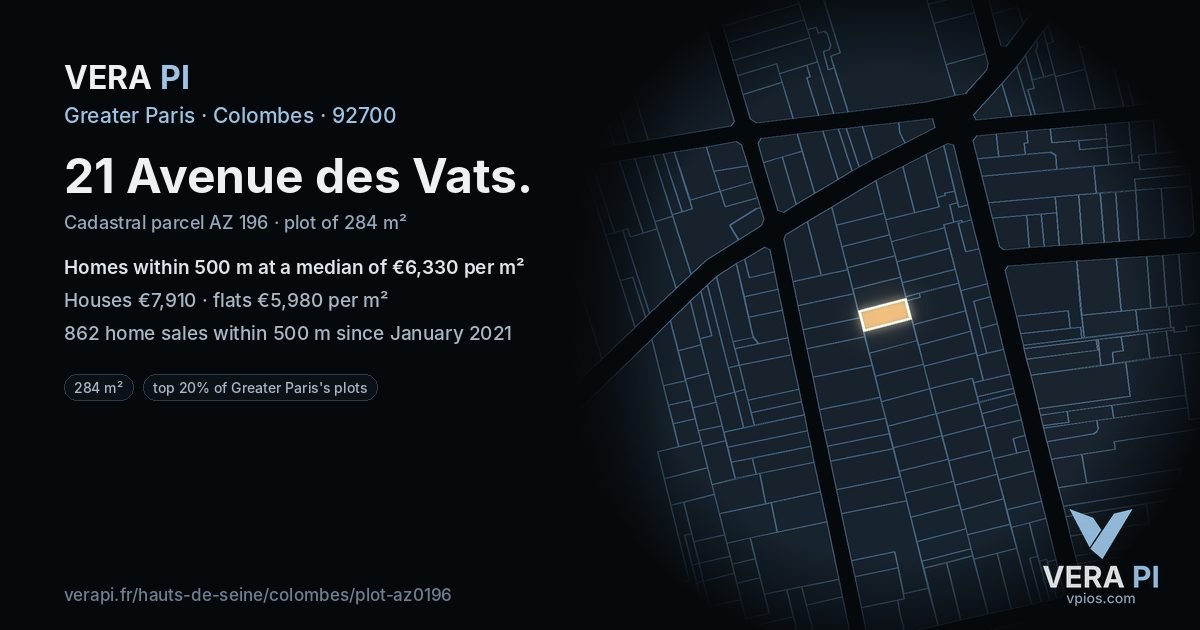 21 Avenue des Vats, Colombes at night – the plot lit, the parcels around coloured by the prices near them