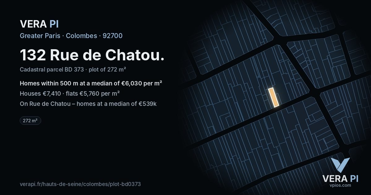 132 Rue de Chatou, Colombes at night – the plot lit, the parcels around coloured by the prices near them