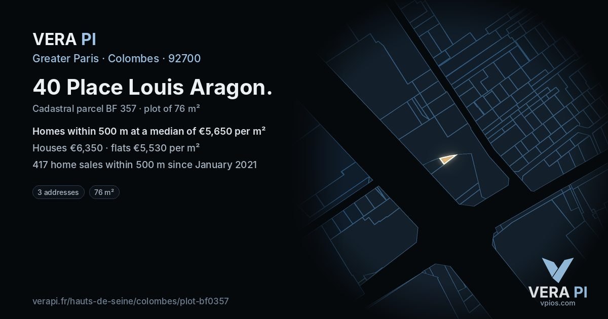 40 Place Louis Aragon, Colombes at night – the plot lit, the parcels around coloured by the prices near them