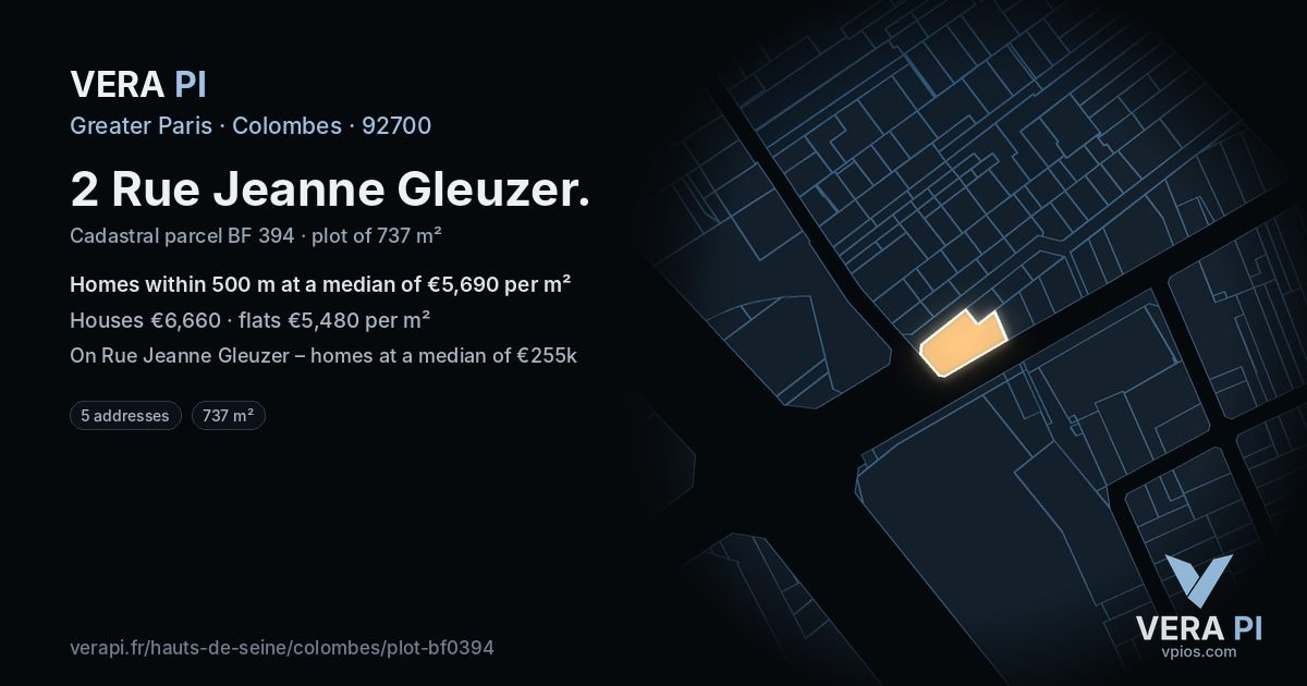 2 Rue Jeanne Gleuzer, Colombes at night – the plot lit, the parcels around coloured by the prices near them