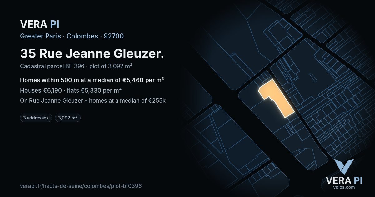 35 Rue Jeanne Gleuzer, Colombes at night – the plot lit, the parcels around coloured by the prices near them