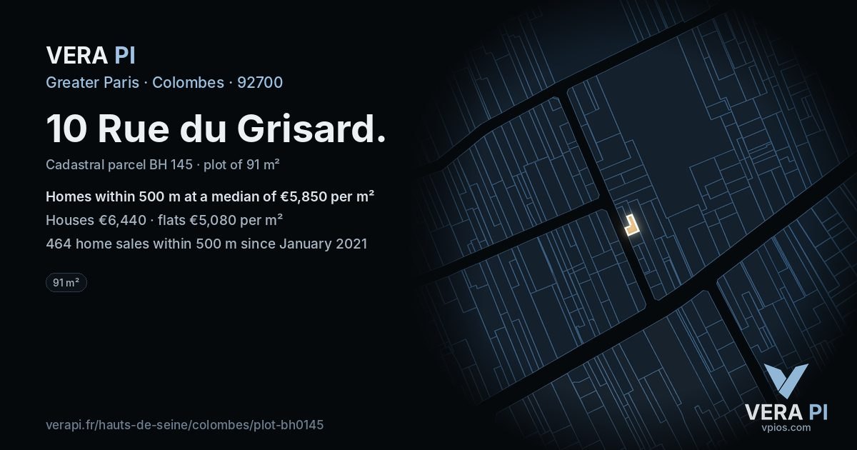 10 Rue du Grisard, Colombes at night – the plot lit, the parcels around coloured by the prices near them