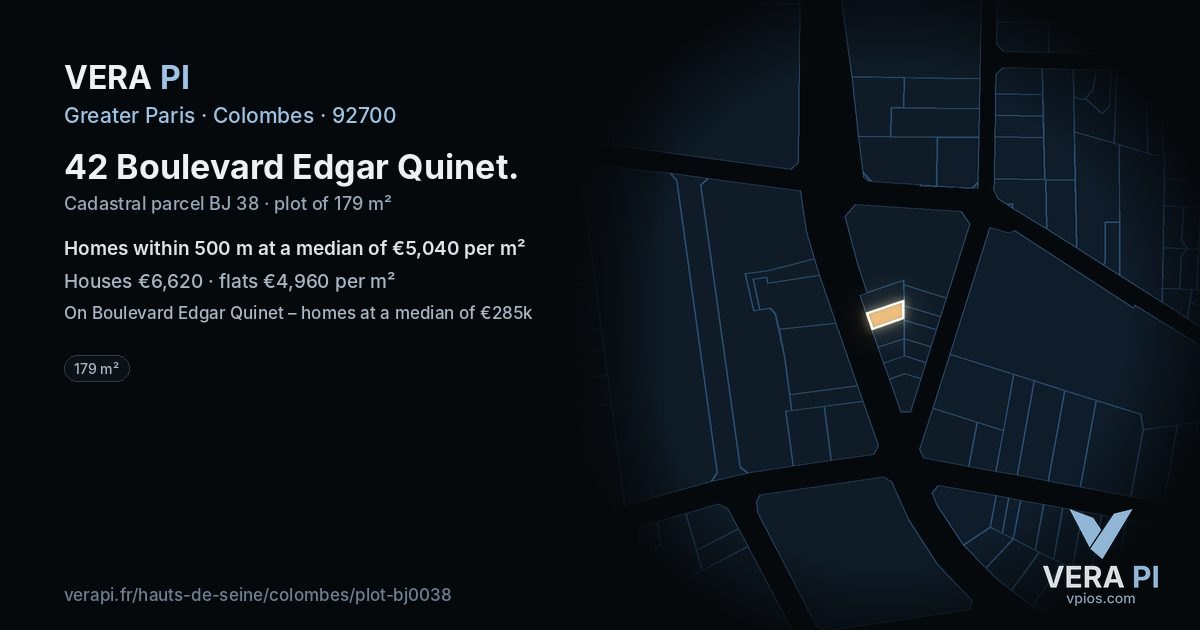 42 Boulevard Edgar Quinet, Colombes at night – the plot lit, the parcels around coloured by the prices near them