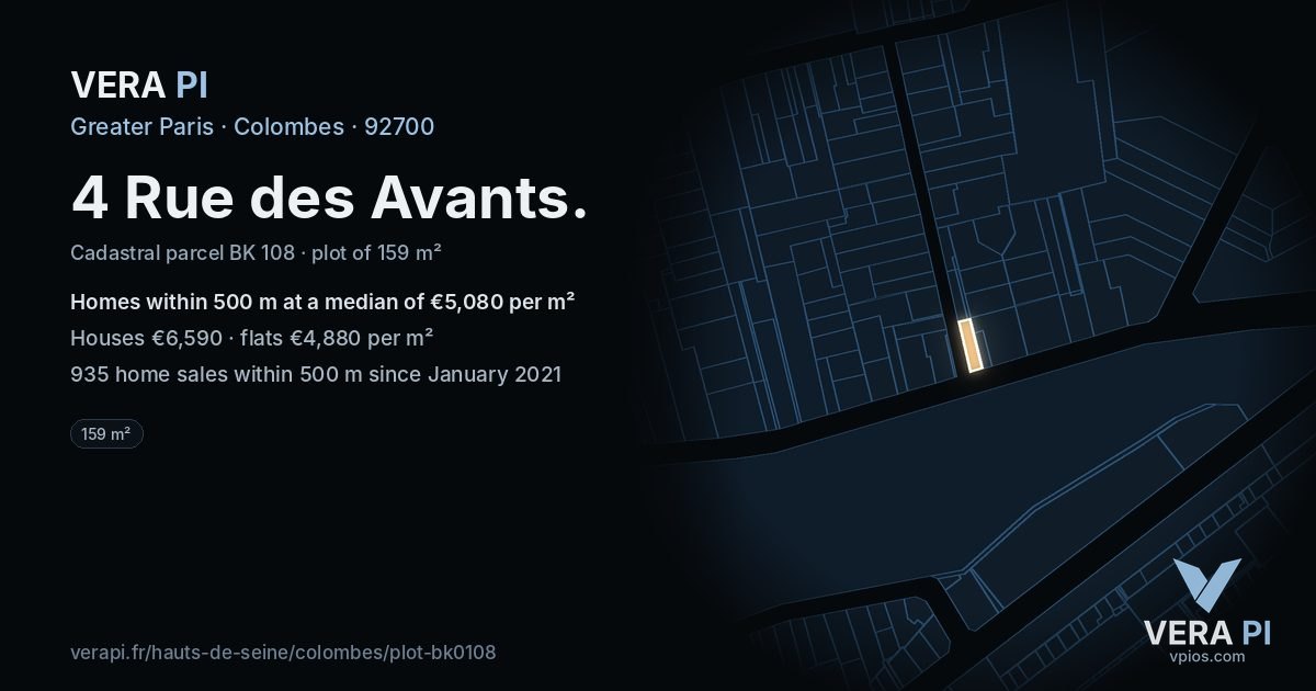 4 Rue des Avants, Colombes at night – the plot lit, the parcels around coloured by the prices near them