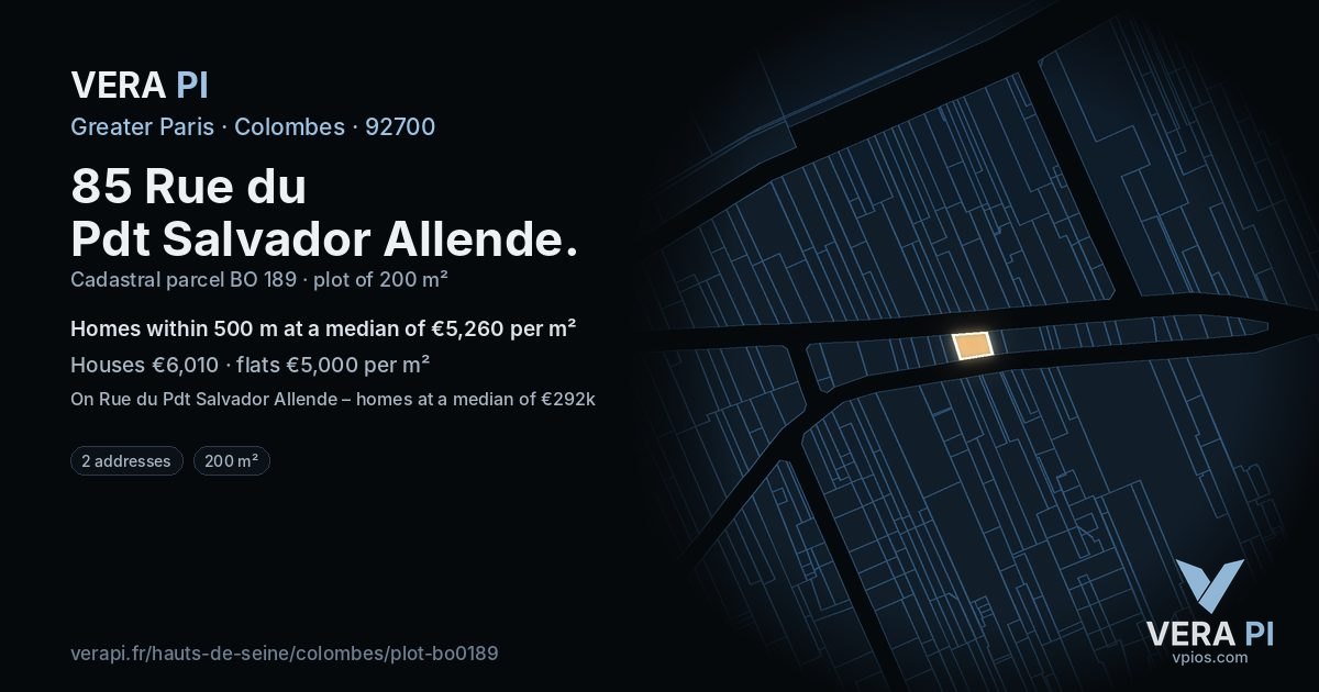 85 Rue du Pdt Salvador Allende, Colombes at night – the plot lit, the parcels around coloured by the prices near them