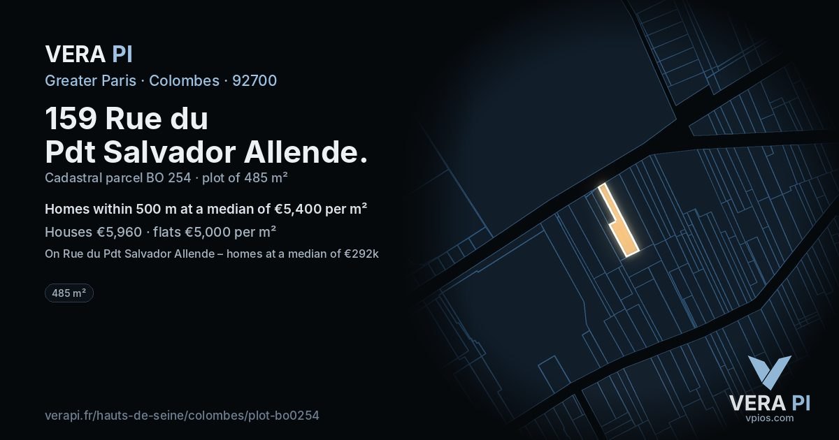 159 Rue du Pdt Salvador Allende, Colombes at night – the plot lit, the parcels around coloured by the prices near them