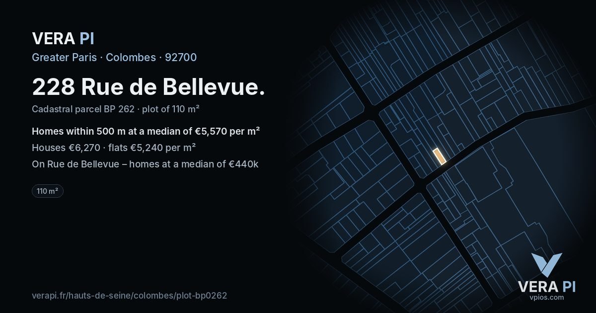 228 Rue de Bellevue, Colombes at night – the plot lit, the parcels around coloured by the prices near them