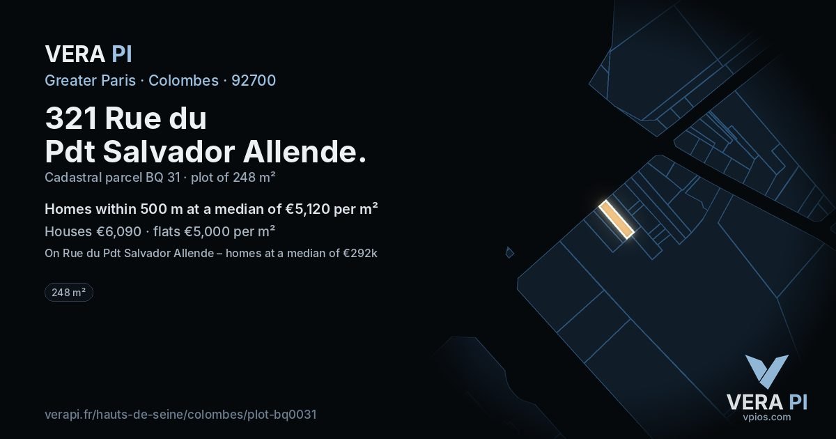 321 Rue du Pdt Salvador Allende, Colombes at night – the plot lit, the parcels around coloured by the prices near them