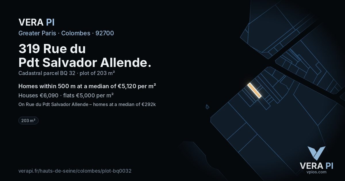 319 Rue du Pdt Salvador Allende, Colombes at night – the plot lit, the parcels around coloured by the prices near them