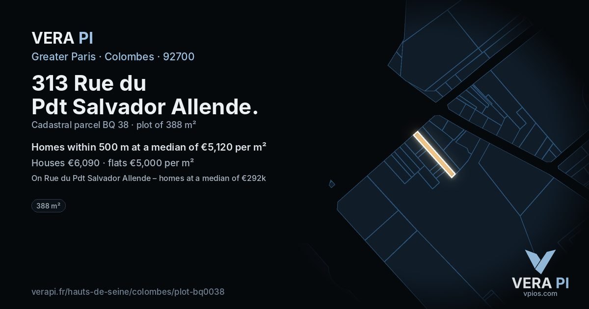 313 Rue du Pdt Salvador Allende, Colombes at night – the plot lit, the parcels around coloured by the prices near them