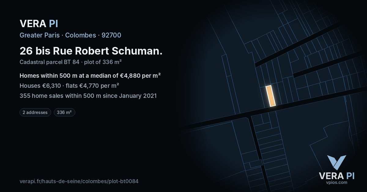 26 bis Rue Robert Schuman, Colombes at night – the plot lit, the parcels around coloured by the prices near them