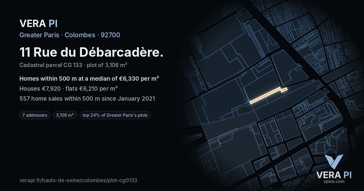11 Rue du Débarcadère, Colombes at night – the plot lit, the parcels around coloured by the prices near them