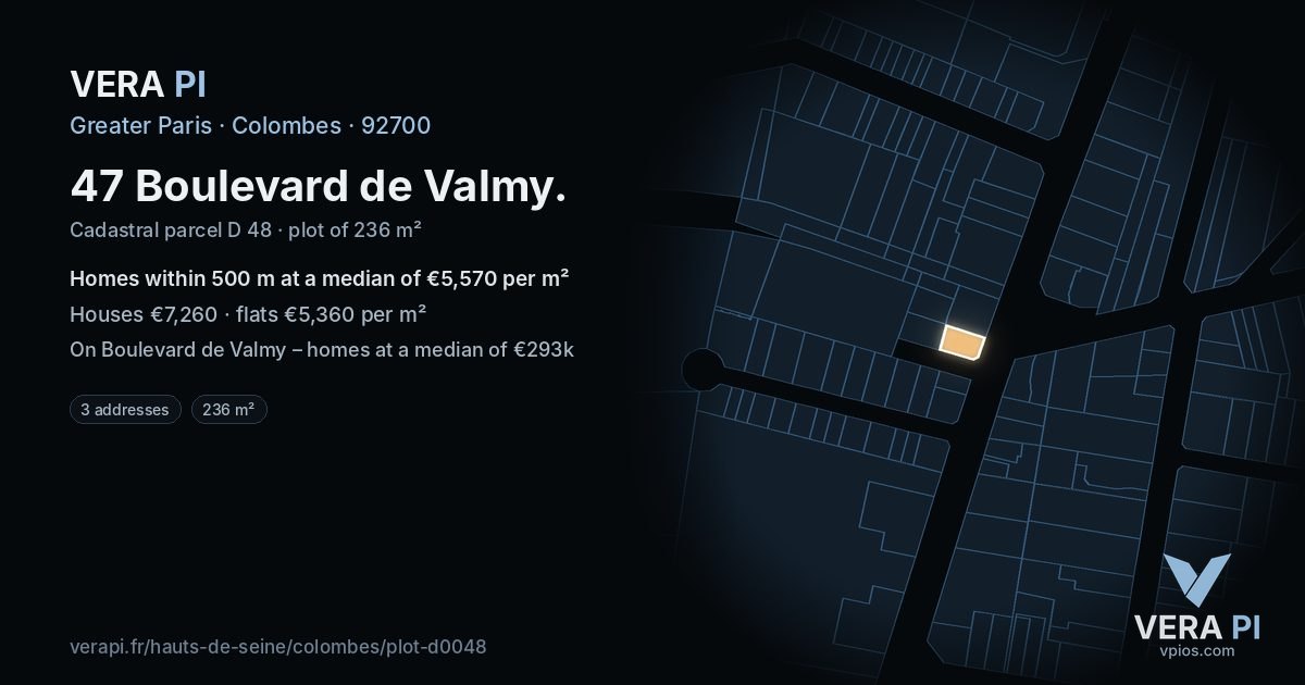 47 Boulevard de Valmy, Colombes at night – the plot lit, the parcels around coloured by the prices near them
