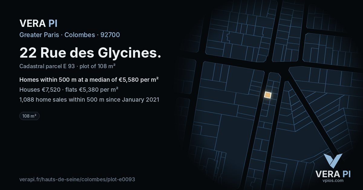 22 Rue des Glycines, Colombes at night – the plot lit, the parcels around coloured by the prices near them
