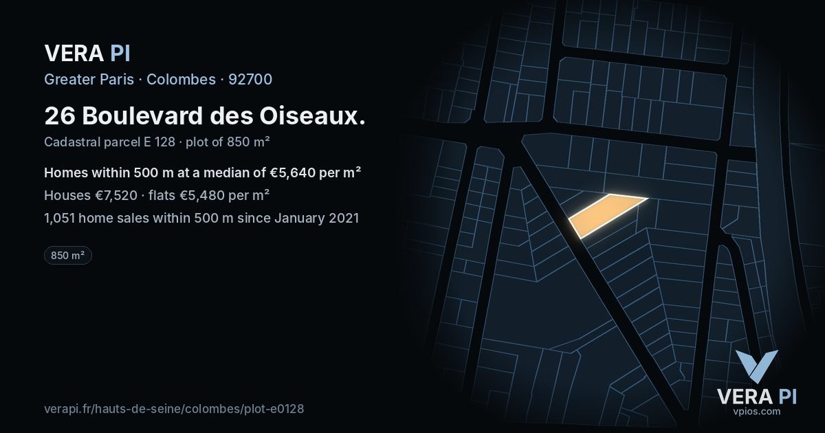 26 Boulevard des Oiseaux, Colombes at night – the plot lit, the parcels around coloured by the prices near them