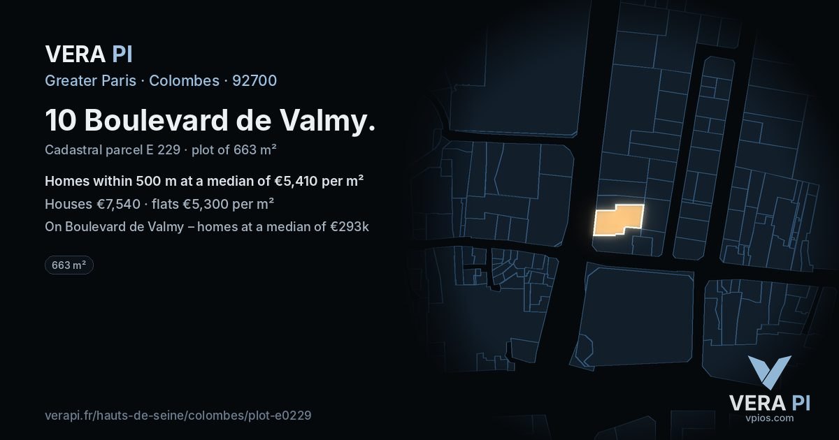 10 Boulevard de Valmy, Colombes at night – the plot lit, the parcels around coloured by the prices near them