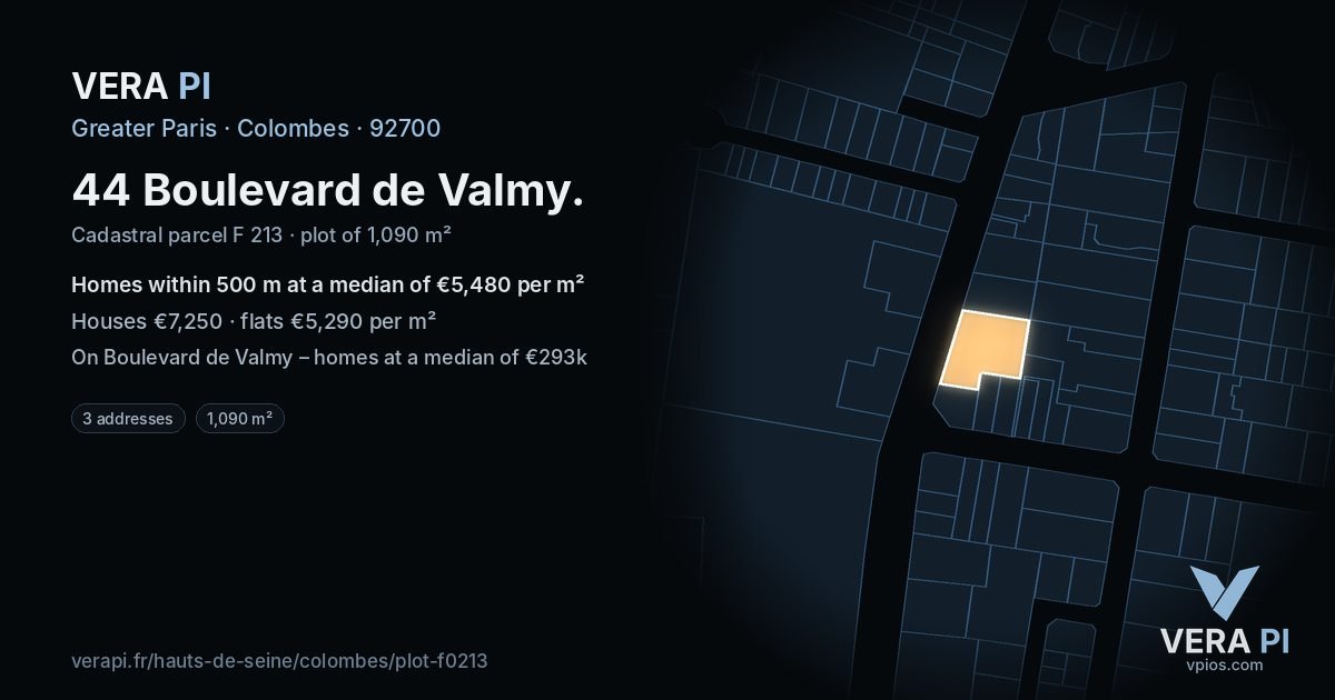 44 Boulevard de Valmy, Colombes at night – the plot lit, the parcels around coloured by the prices near them
