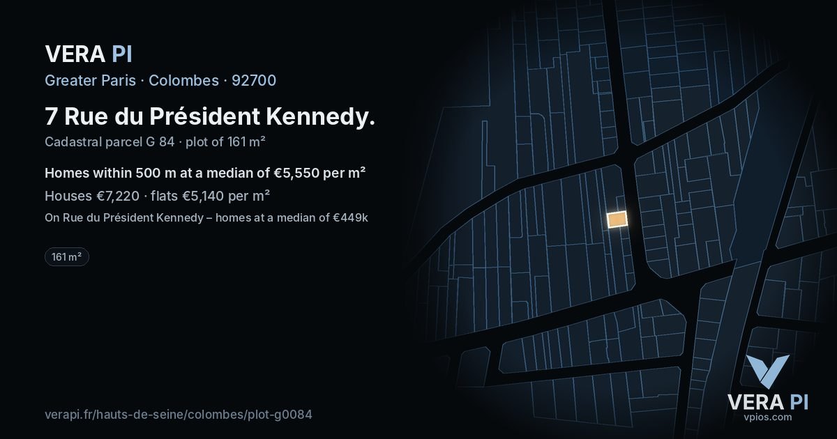 7 Rue du Président Kennedy, Colombes at night – the plot lit, the parcels around coloured by the prices near them