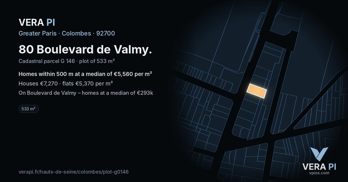 80 Boulevard de Valmy, Colombes at night – the plot lit, the parcels around coloured by the prices near them