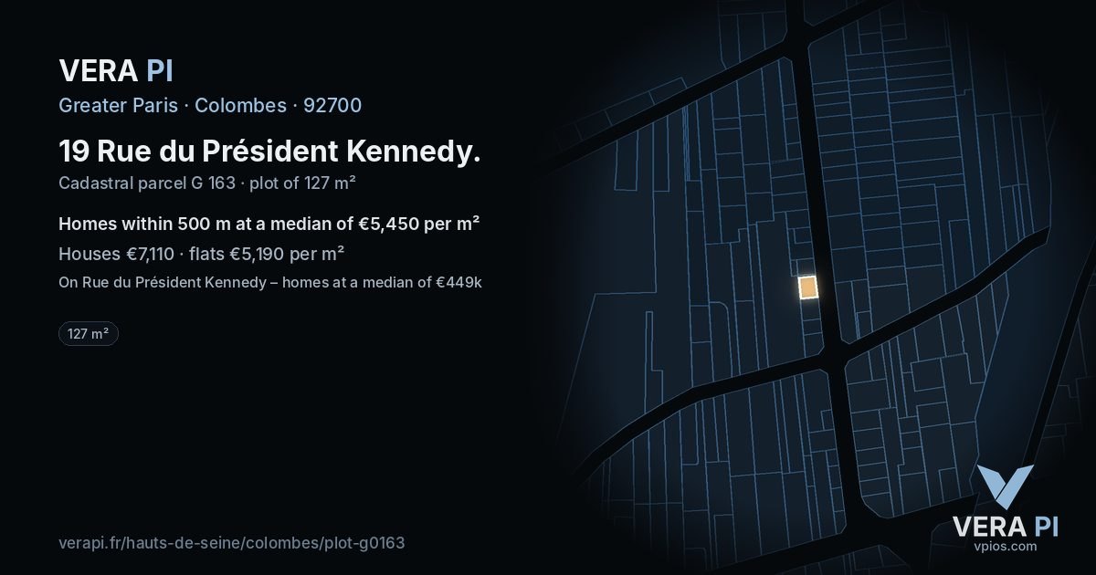 19 Rue du Président Kennedy, Colombes at night – the plot lit, the parcels around coloured by the prices near them