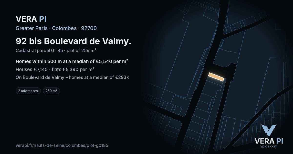 92 bis Boulevard de Valmy, Colombes at night – the plot lit, the parcels around coloured by the prices near them