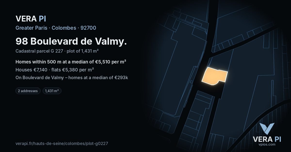 98 Boulevard de Valmy, Colombes at night – the plot lit, the parcels around coloured by the prices near them