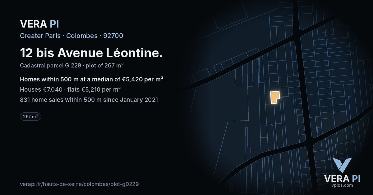 12 bis Avenue Léontine, Colombes at night – the plot lit, the parcels around coloured by the prices near them