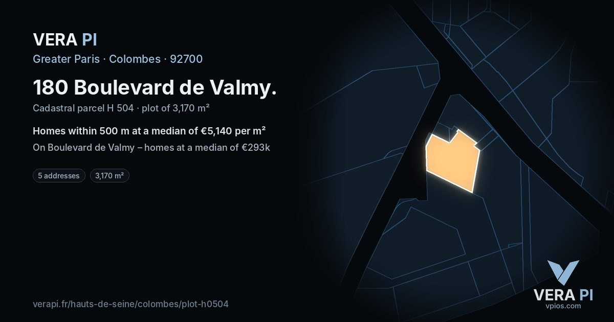 180 Boulevard de Valmy, Colombes at night – the plot lit, the parcels around coloured by the prices near them