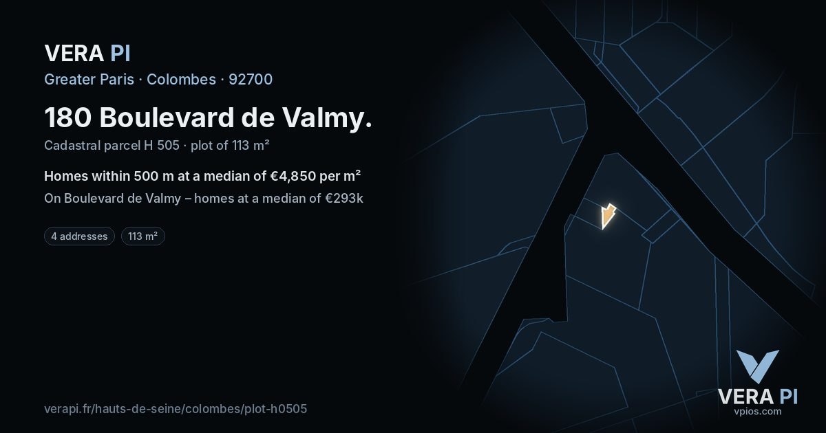 180 Boulevard de Valmy, Colombes at night – the plot lit, the parcels around coloured by the prices near them