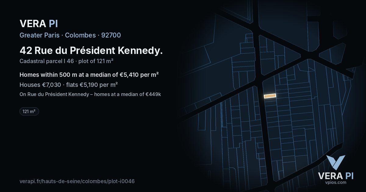 42 Rue du Président Kennedy, Colombes at night – the plot lit, the parcels around coloured by the prices near them