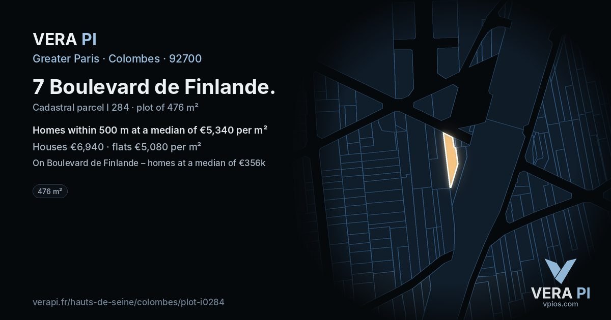 7 Boulevard de Finlande, Colombes at night – the plot lit, the parcels around coloured by the prices near them