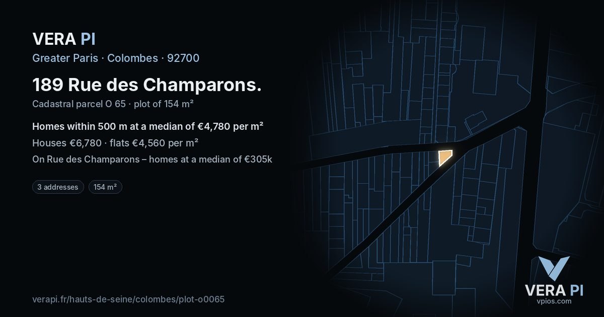189 Rue des Champarons, Colombes at night – the plot lit, the parcels around coloured by the prices near them
