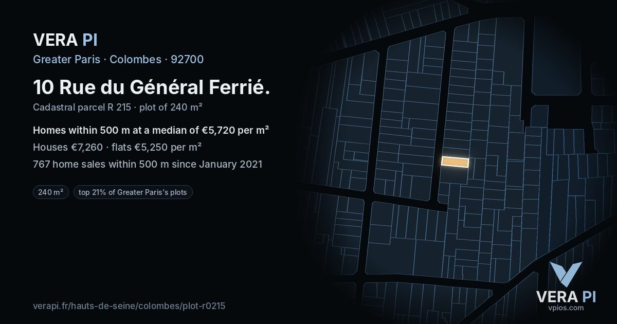 10 Rue du Général Ferrié, Colombes at night – the plot lit, the parcels around coloured by the prices near them