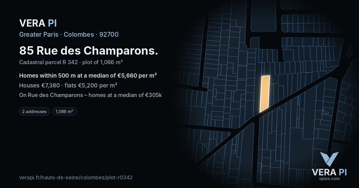 85 Rue des Champarons, Colombes at night – the plot lit, the parcels around coloured by the prices near them
