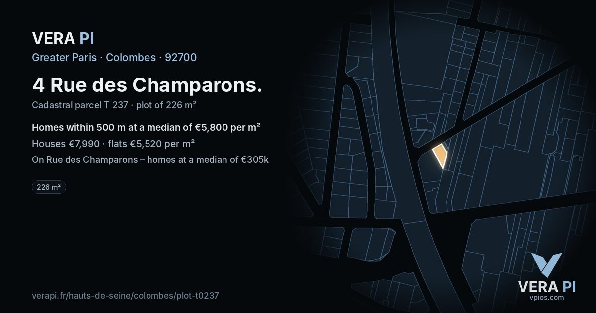4 Rue des Champarons, Colombes at night – the plot lit, the parcels around coloured by the prices near them