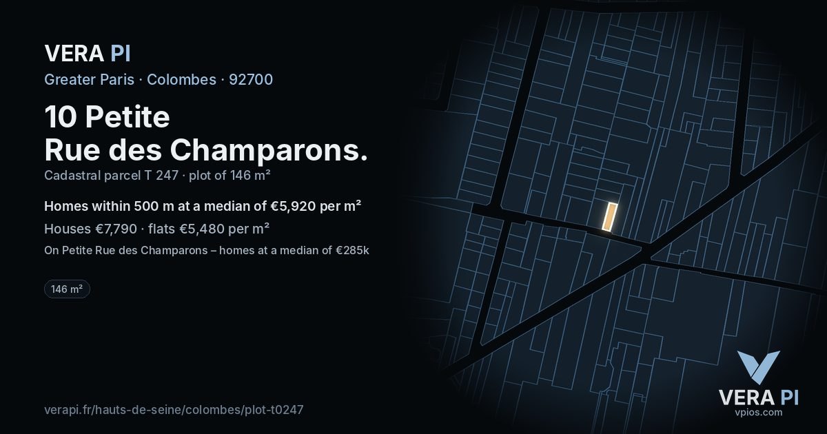 10 Petite Rue des Champarons, Colombes at night – the plot lit, the parcels around coloured by the prices near them