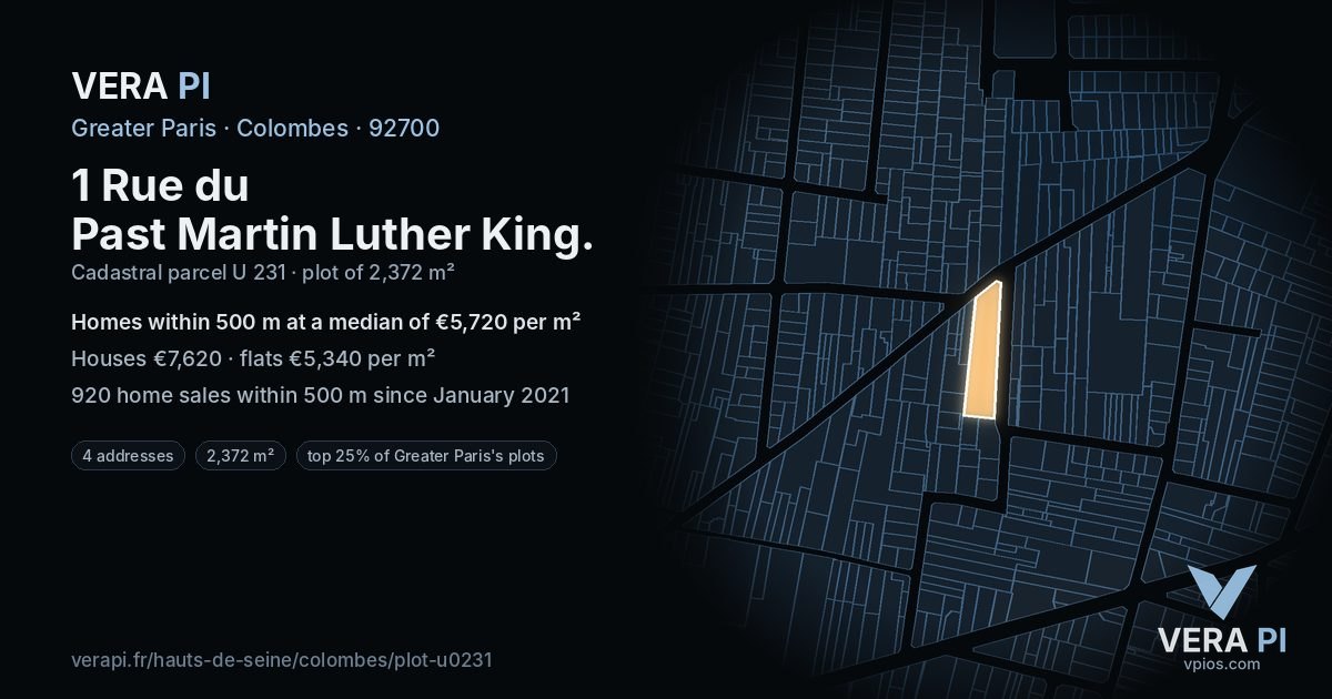 1 Rue du Past Martin Luther King, Colombes at night – the plot lit, the parcels around coloured by the prices near them