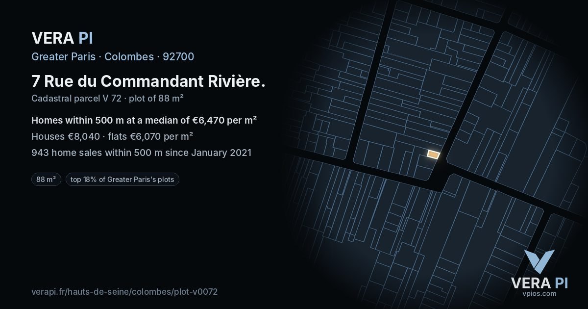 7 Rue du Commandant Rivière, Colombes at night – the plot lit, the parcels around coloured by the prices near them