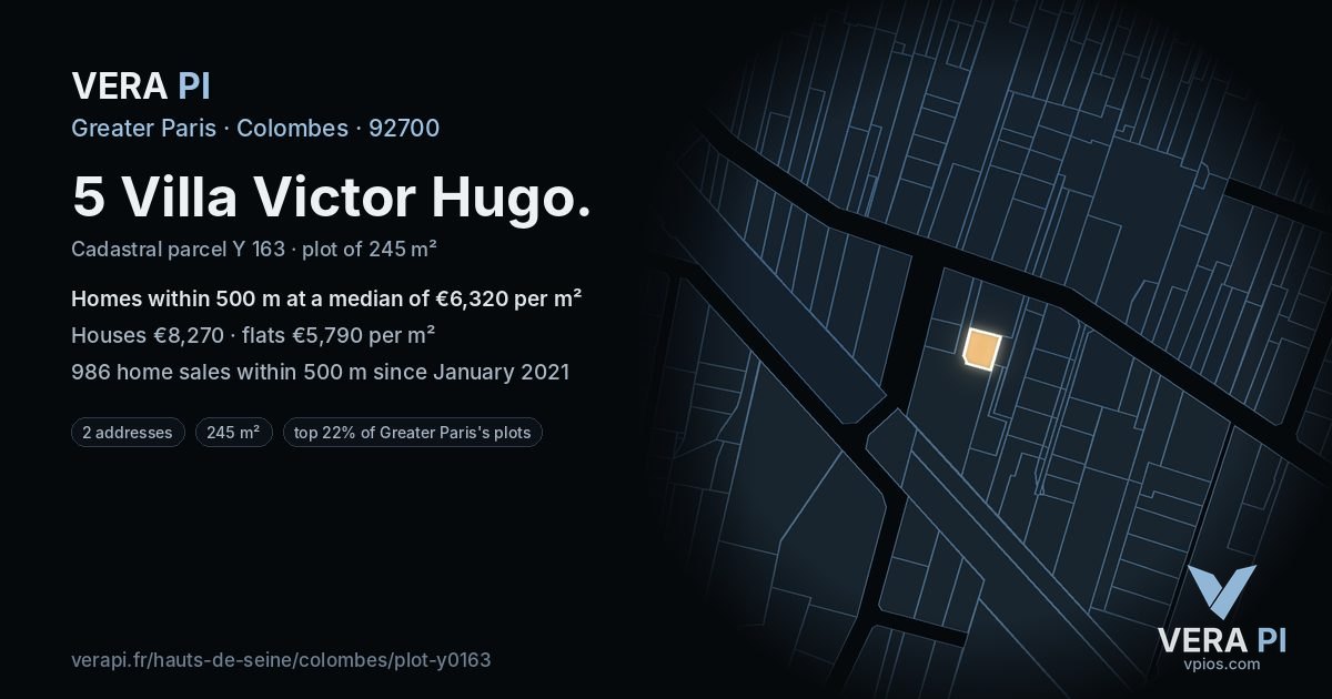 5 Villa Victor Hugo, Colombes at night – the plot lit, the parcels around coloured by the prices near them
