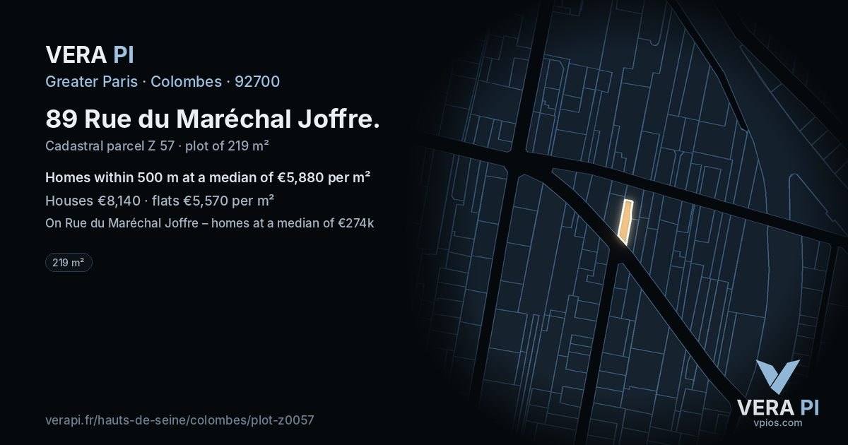 89 Rue du Maréchal Joffre, Colombes at night – the plot lit, the parcels around coloured by the prices near them