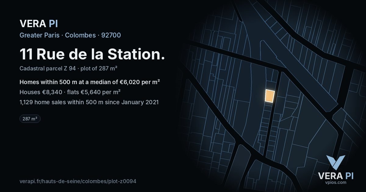 11 Rue de la Station, Colombes at night – the plot lit, the parcels around coloured by the prices near them