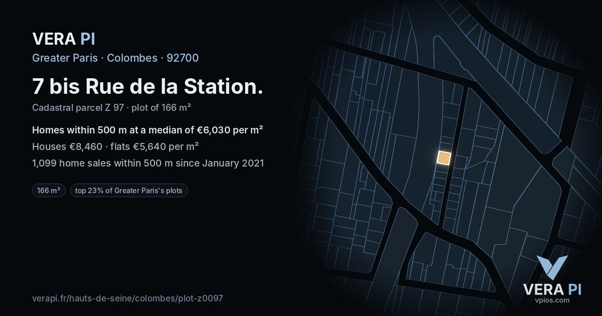 7 bis Rue de la Station, Colombes at night – the plot lit, the parcels around coloured by the prices near them