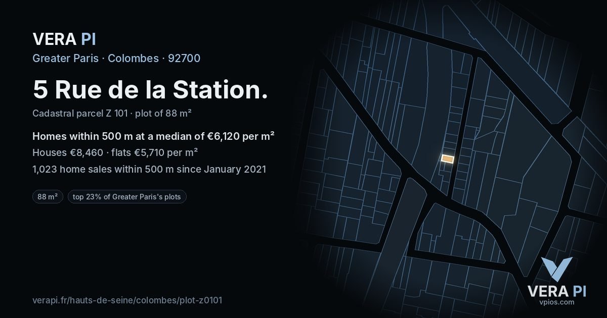 5 Rue de la Station, Colombes at night – the plot lit, the parcels around coloured by the prices near them