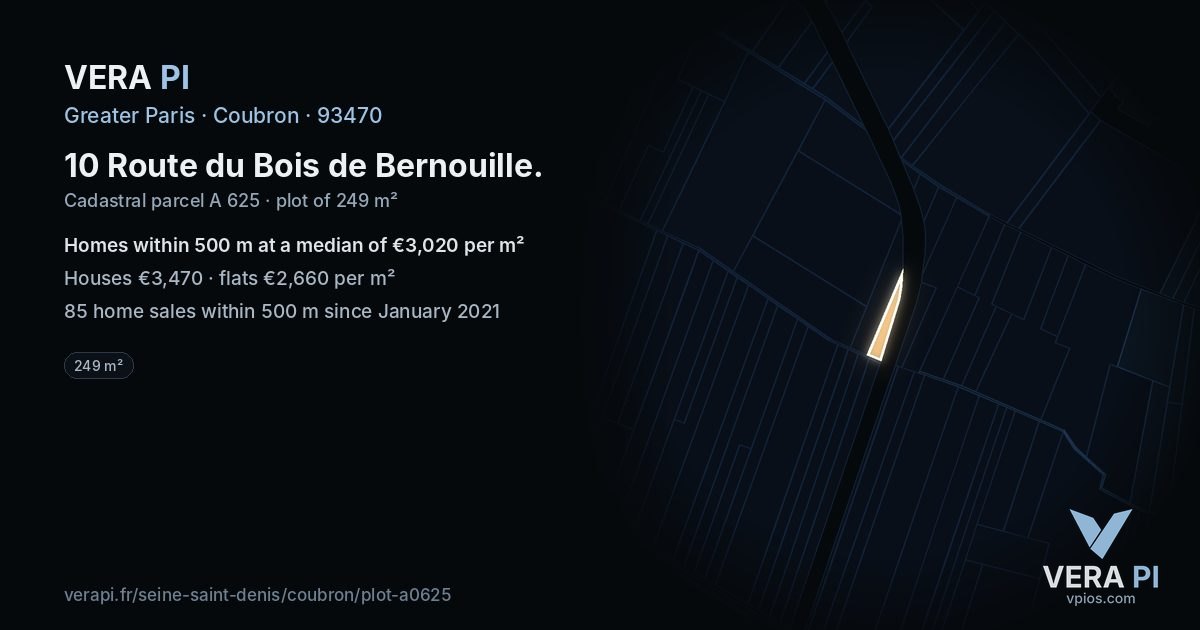 10 Route du Bois de Bernouille, Coubron at night – the plot lit, the parcels around coloured by the prices near them