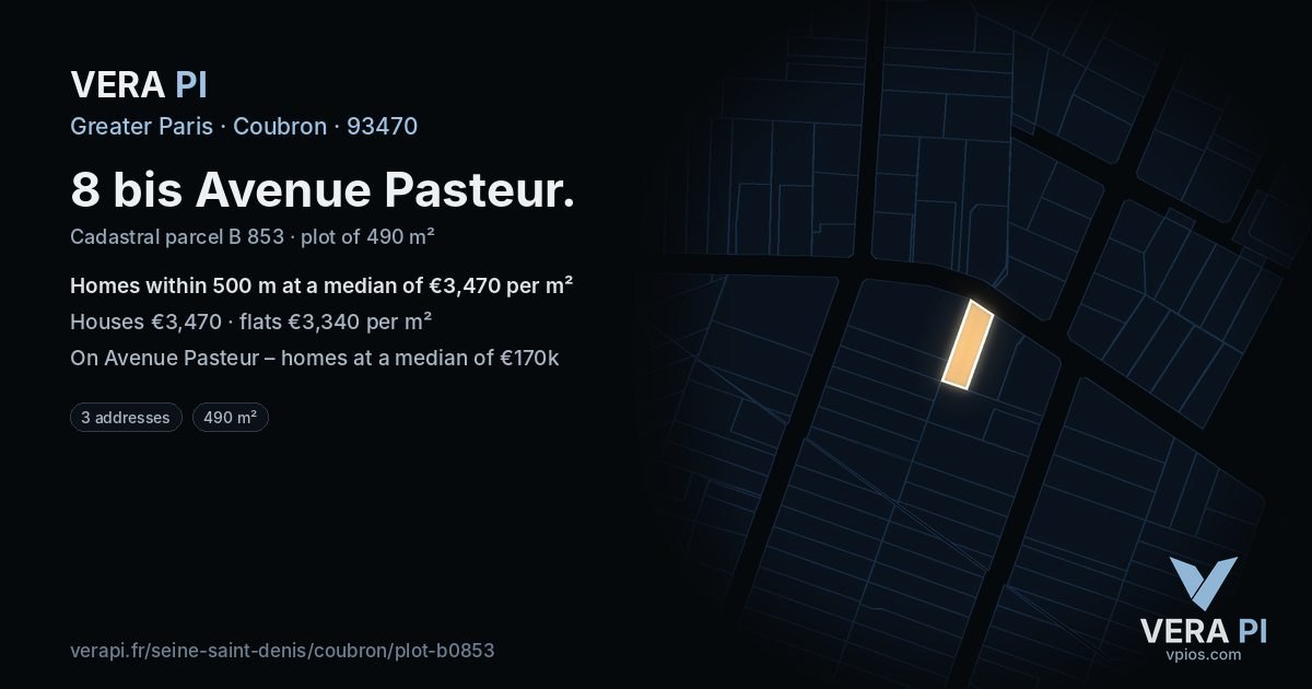 8 bis Avenue Pasteur, Coubron at night – the plot lit, the parcels around coloured by the prices near them