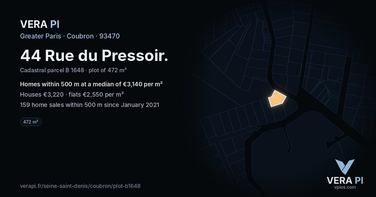 44 Rue du Pressoir, Coubron at night – the plot lit, the parcels around coloured by the prices near them