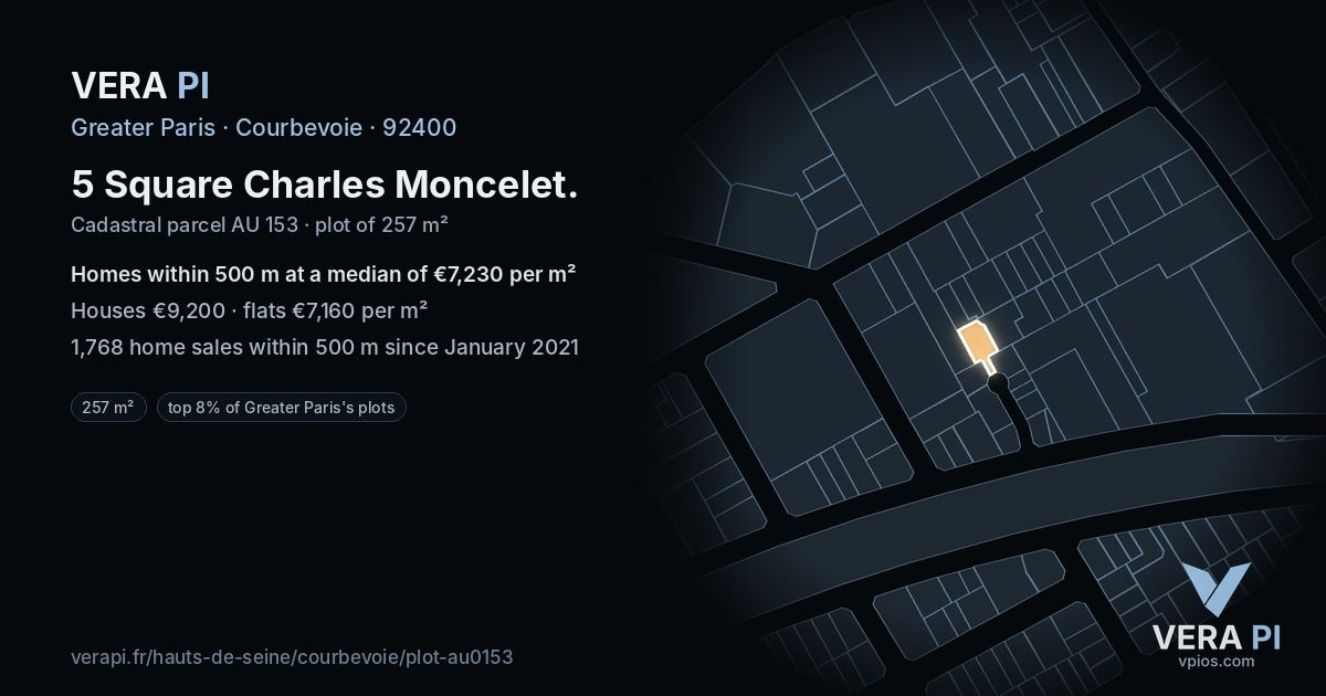 5 Square Charles Moncelet, Courbevoie at night – the plot lit, the parcels around coloured by the prices near them